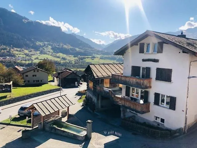 Casa Via Vitg Sut * Schluein